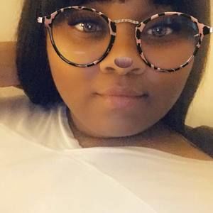 Meet your Posher, Shatavia